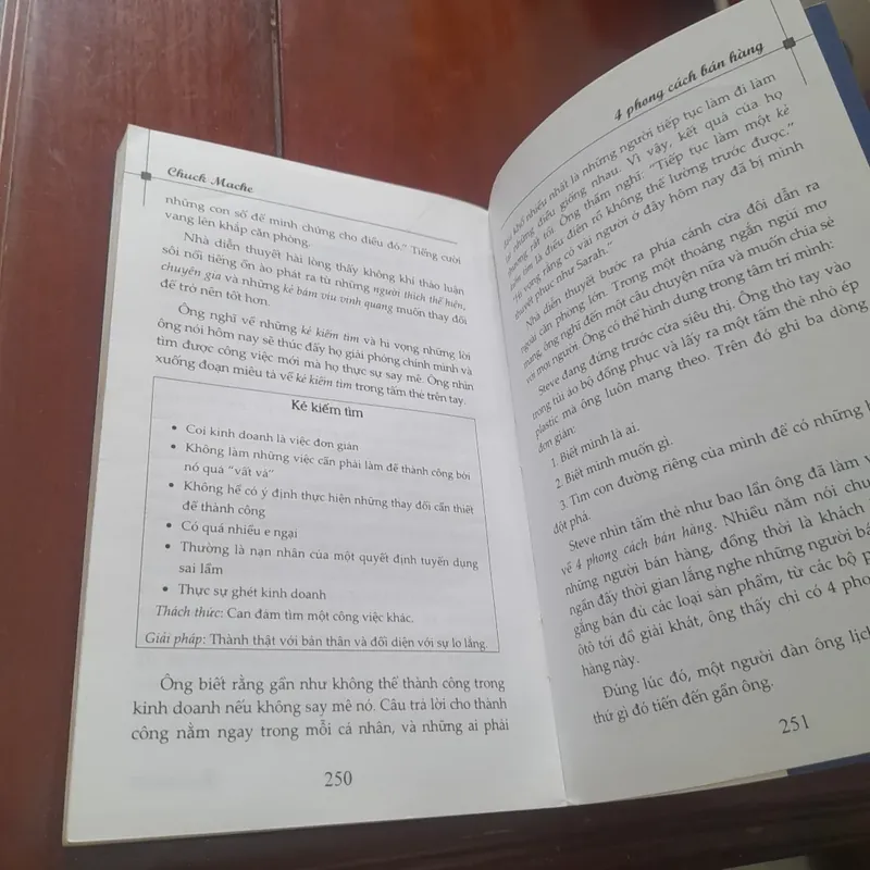 Chuck Mache - 4 PHONG CÁCH BÁN HÀNG 713179