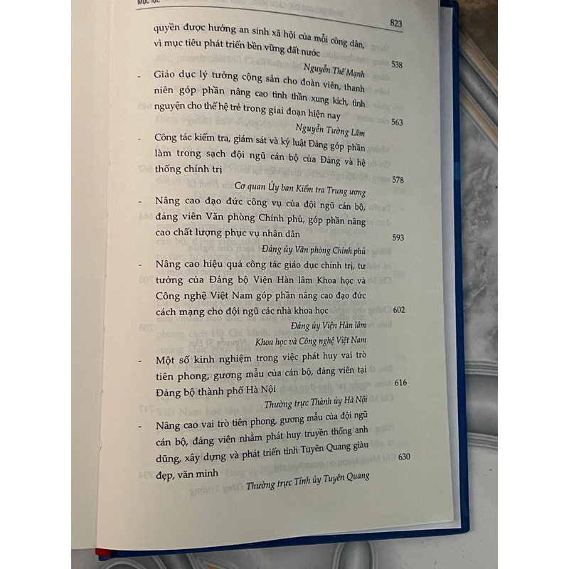 Nâng cao đạo đức cách mạng, quét sạch chủ nghĩa cá nhân  550573