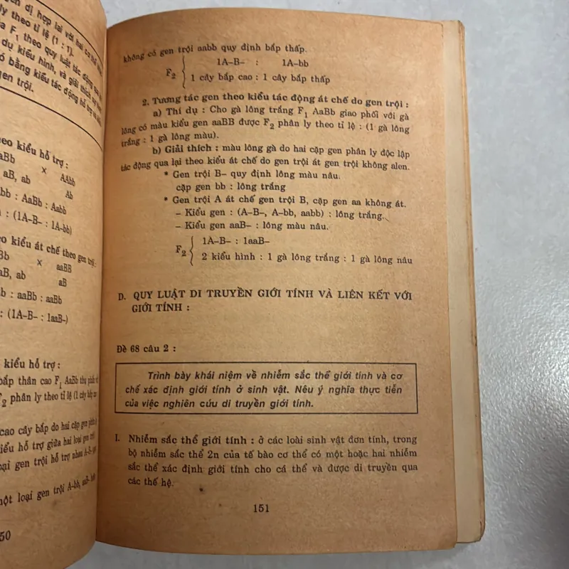 Câu hỏi giáo khoa Sinh học học luyện thi vào đại học Tập 1 - Lê Thị Thảo 783662