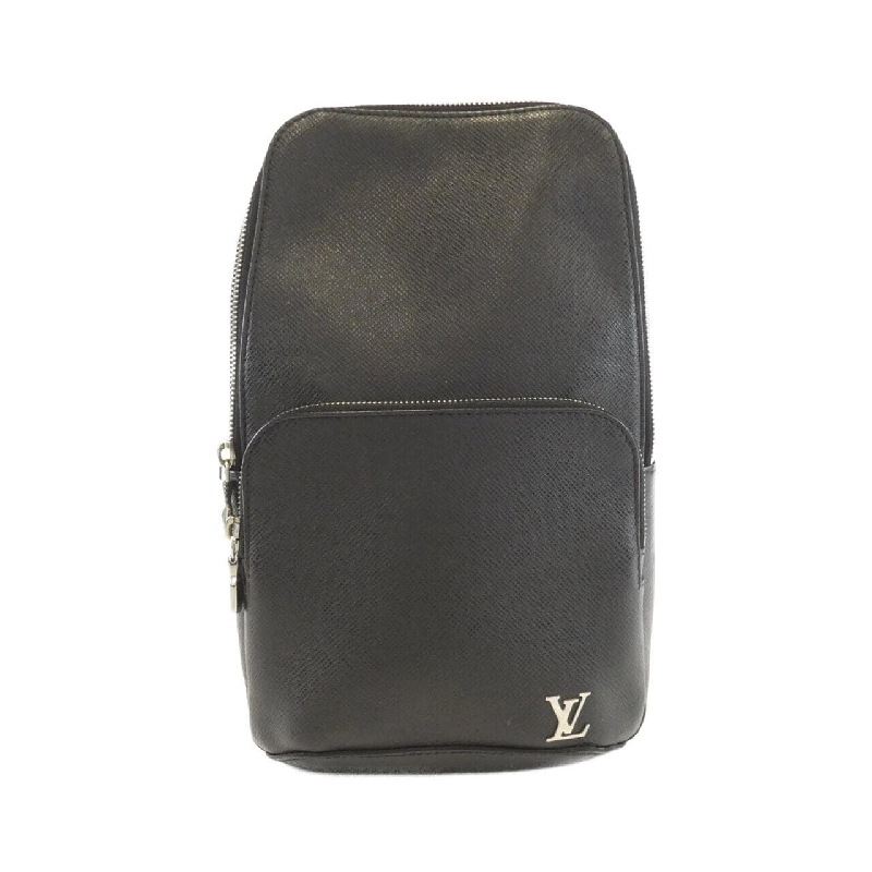 Túi đeo chéo Louis Vuitton Taiga Avenue M30443 - Hàng hiệu Chính hãng 768097