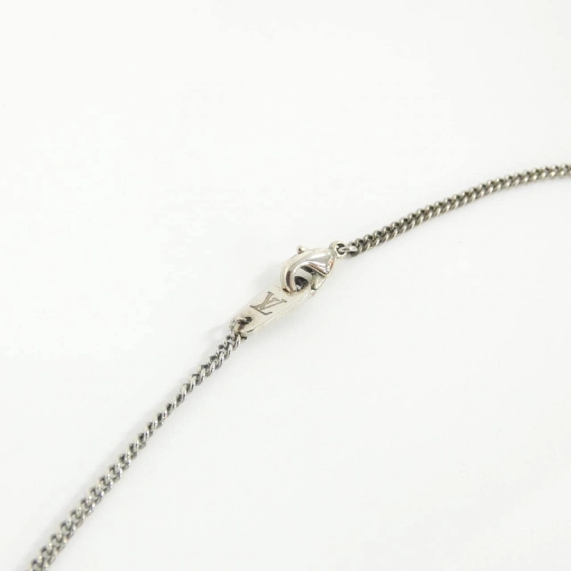 Dây chuyền charm Louis Vuitton LV League LV Initial M61996 624510