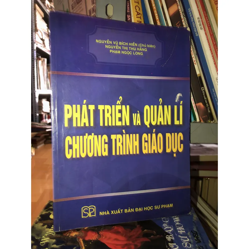 Phát triển và quản lý chương trình giáo dục  731017