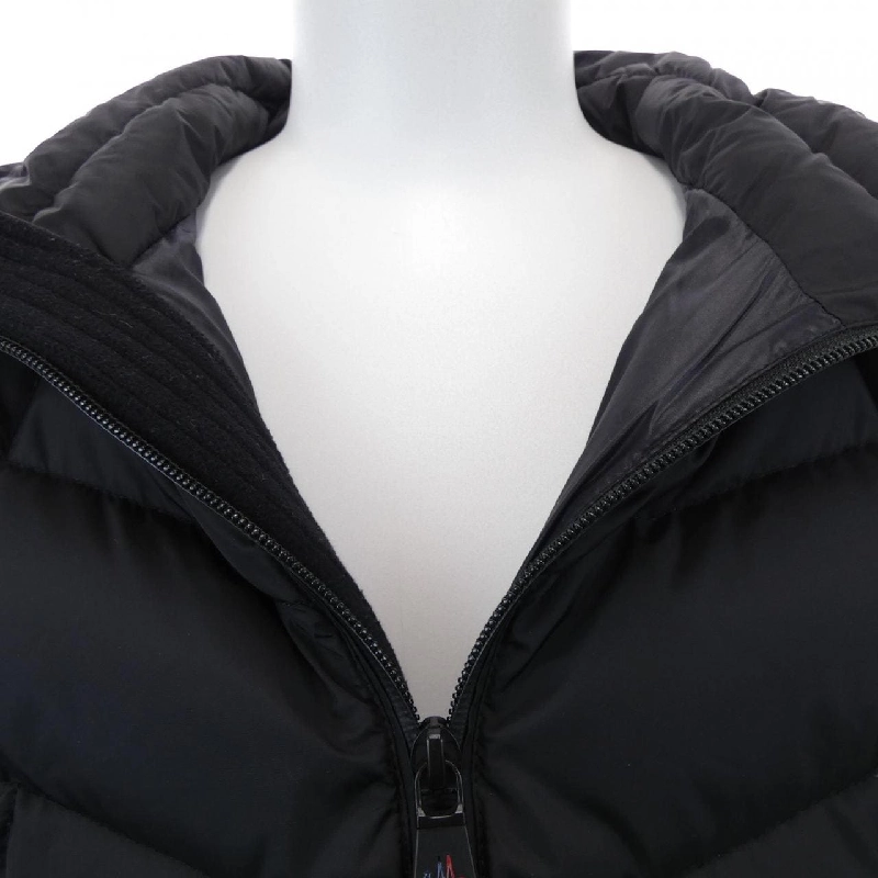 MONCLER GRENOBLE 20978400700 Áo khoác lông - Hàng hiệu Authentic 884001