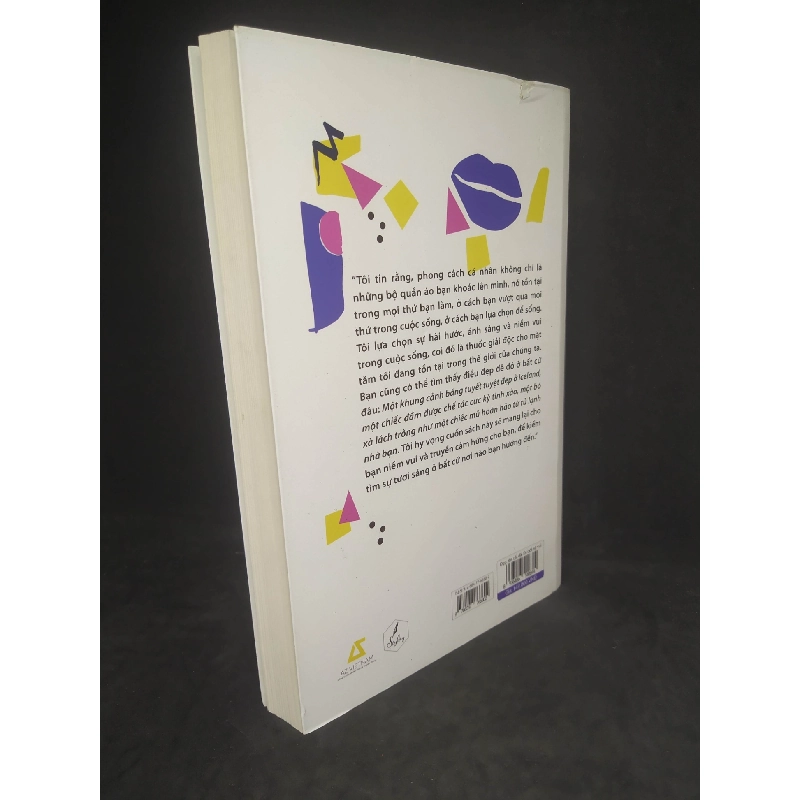 Đẹp lên cái đã rồi đời sẽ vui - Thời trang - mới 90% HCM0401 910694