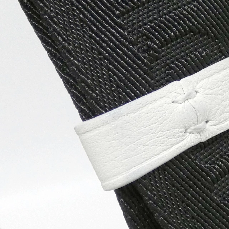 Túi đeo chéo Louis Vuitton Monogram Shadow Rush M25227 608573