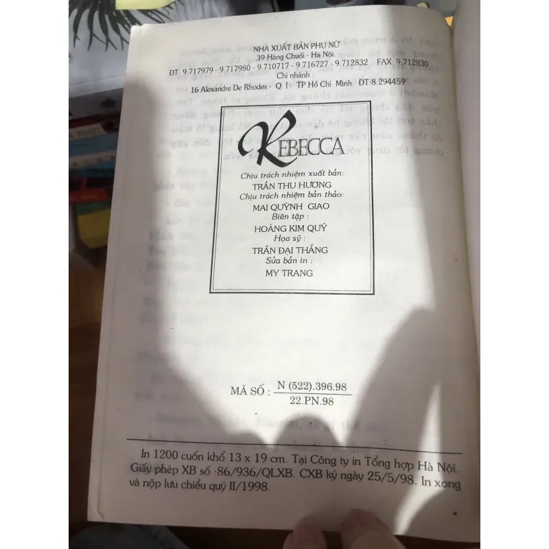 Tiểu thuyết Rebecca 990607