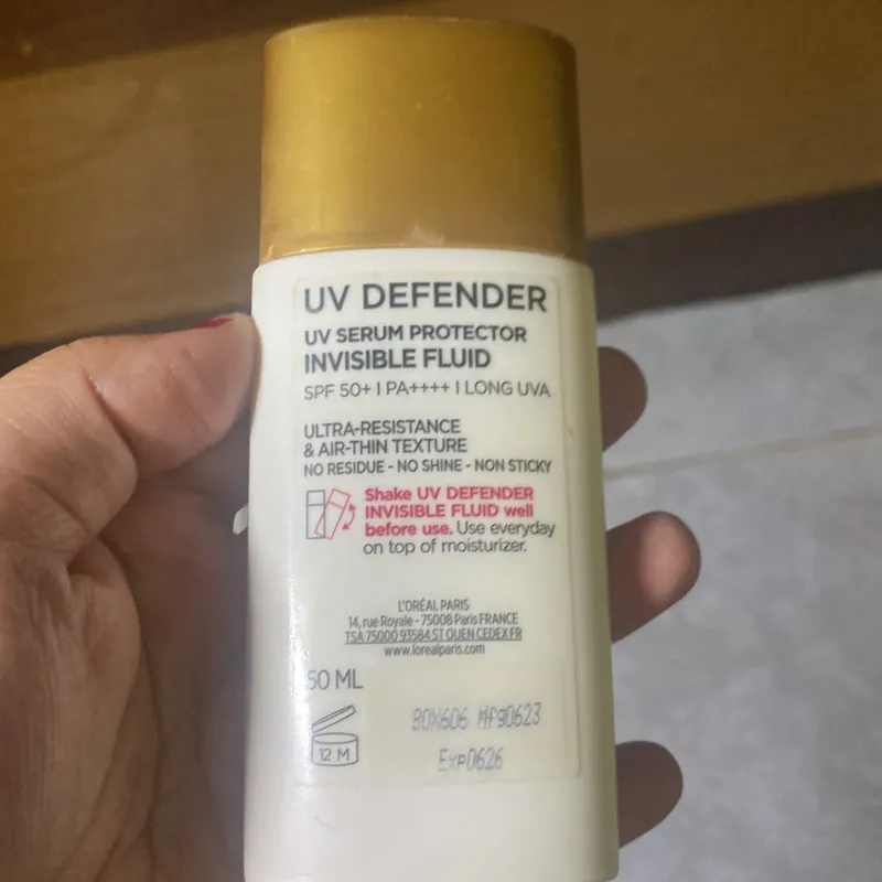 Kem chong nang loreal vach đỏ 695916