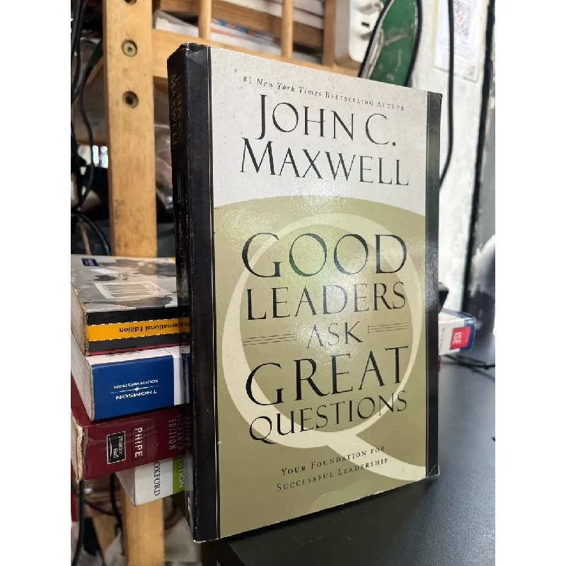 Good leader ask Great questions - John C.Maxwell 592971