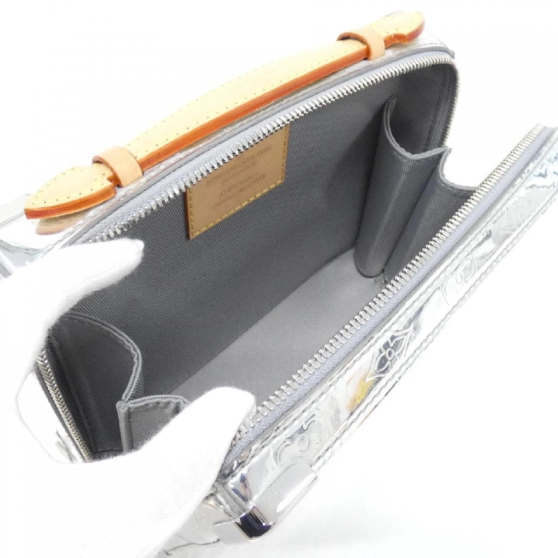 Túi xách vai Louis Vuitton Monogram Gương Tay Cầm Soft Trunk M45885 - Hàng hiệu Chính hãng 801355