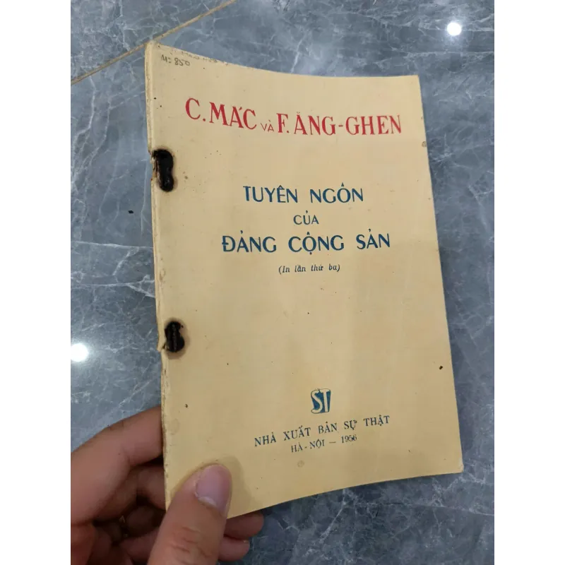 Tuyên ngôn của Đảng Cộng sản – C. Mác và F. Ăng-ghen 1009034