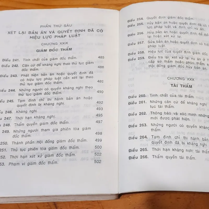 Bình luận khoa học: BỘ LUẬT TỐ TỤNG HÌNH SỰ (577 trang) 791936