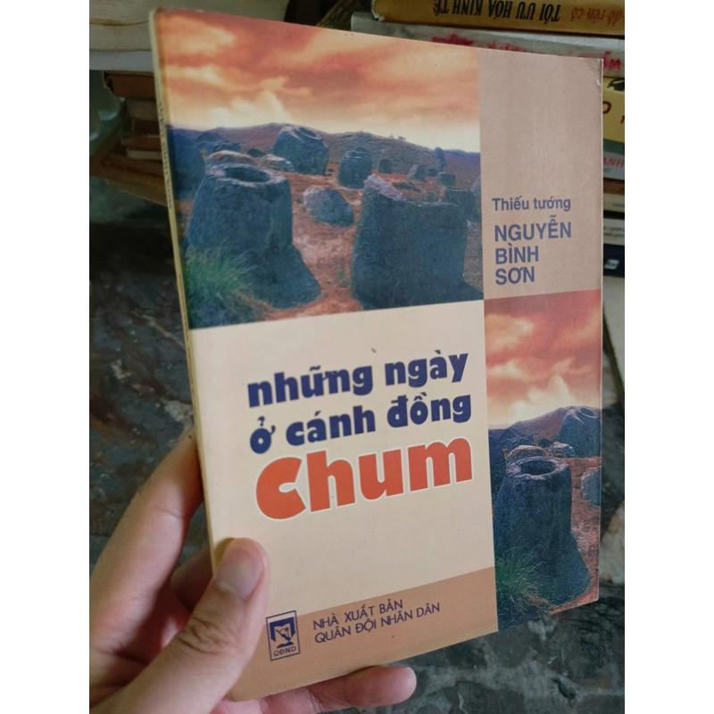 Những ngày ở cánh đồng Chum 463792