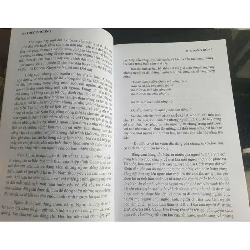 Truyện ký Địa Đàng Đỏ - Trúc Phương 689736