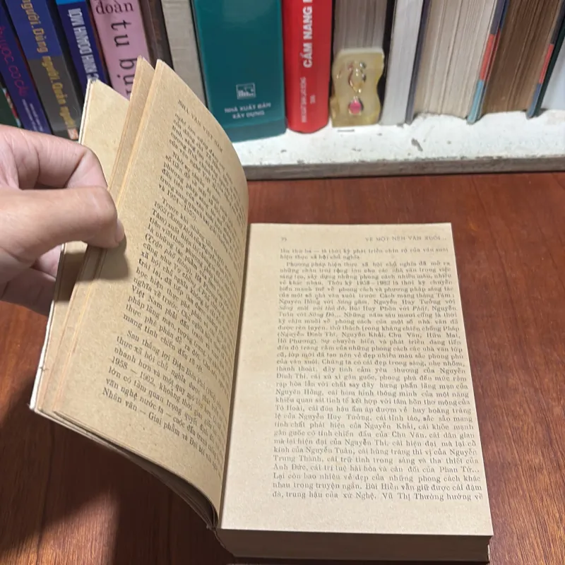 II Văn Học Việt Nam: Nhà Văn Việt Nam 1945•1975 (Tập 1) - Phan Cự Đệ, Hà Minh Đức - 1979 789423