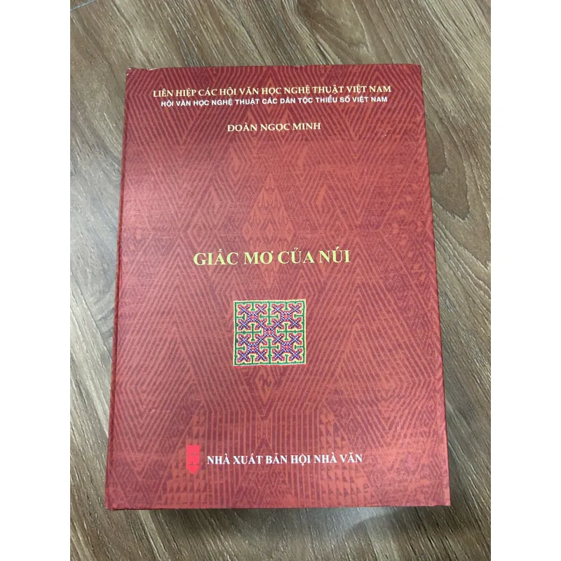Giấc mơ của núi – Đoàn Ngọc Minh. 761225