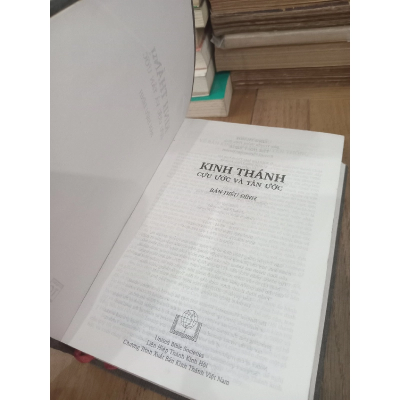 Kinh thánh cựu ước và tân ước - United Bible Societies 972875
