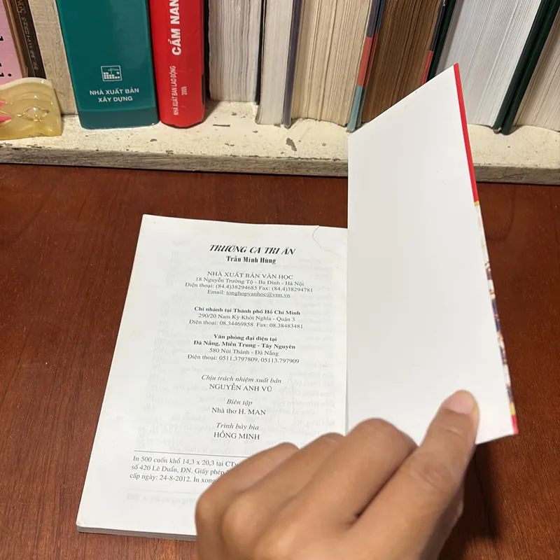 [Chữ Ký Tác Giả] - II Văn Học: Trường Ca Tri Ân - Trần Minh Hùng - 2012 727757