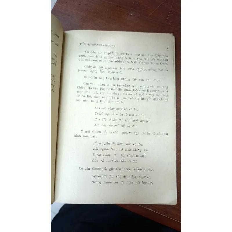 THƠ HỒ XUÂN HƯƠNG - THÁI BẠCH 715420