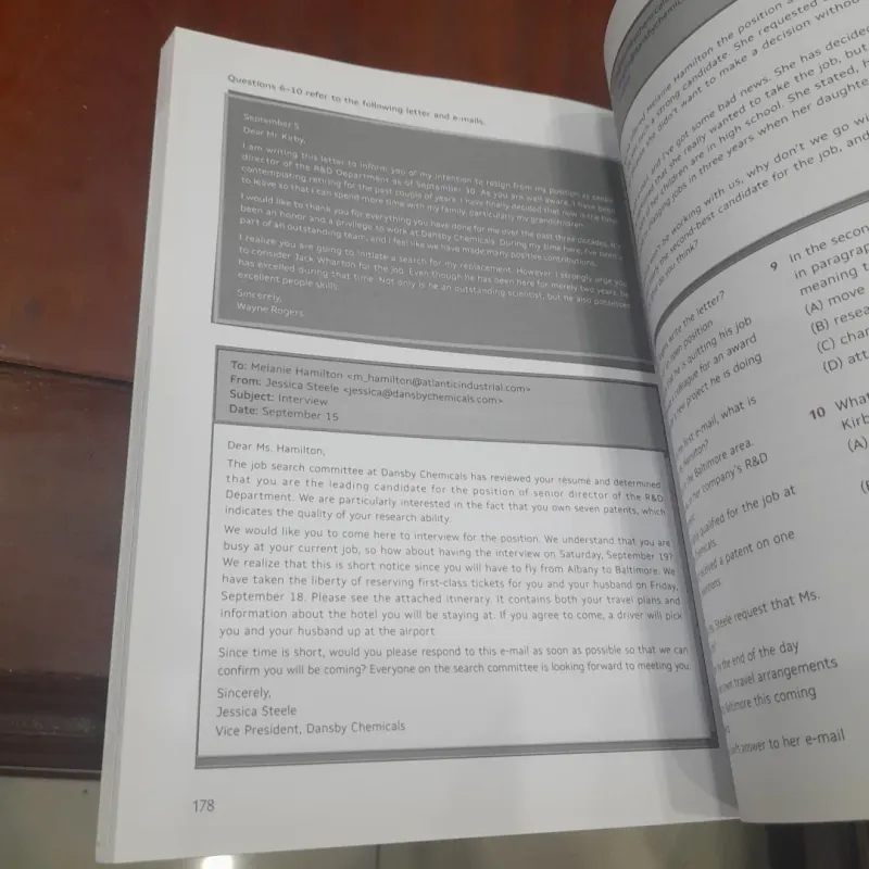 TNT TOEIC - Intensive (Perfect your New TOEIC score in 20 days) 1030714