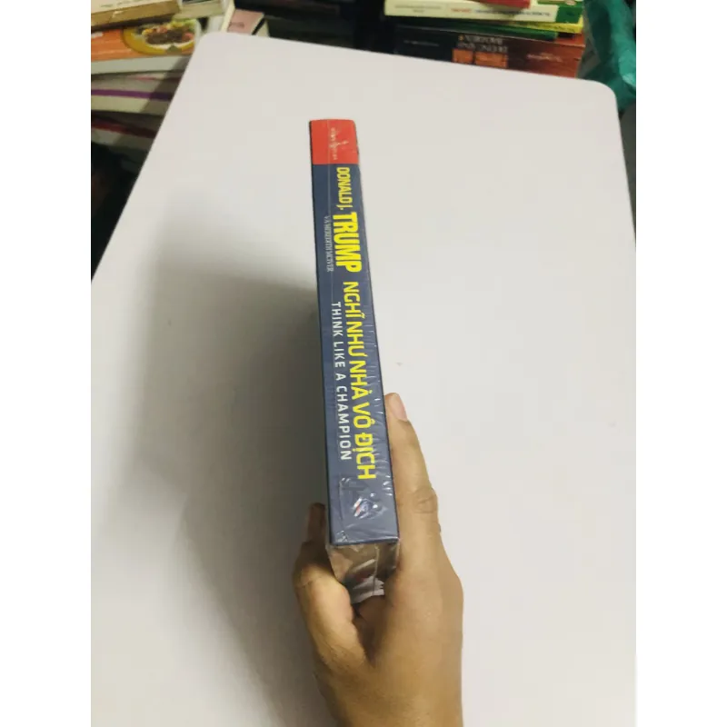 NGHĨ NHƯ NHÀ VÔ ĐỊCH Donald J. Trump & Meredith McIver 760015