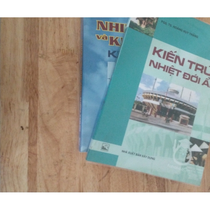 2 Cuốn sách nhiệt kiến trúc: Nhiệt và khí hậu kiến trúc + Kiến trúc nhiệt đới ẩm 544700