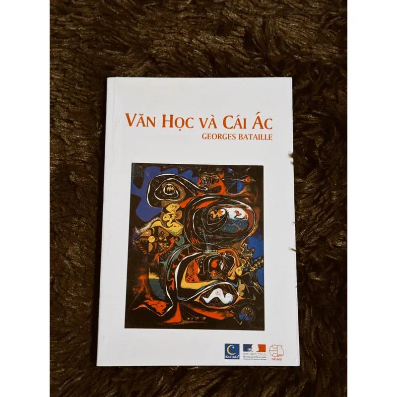 Văn học và cái ác 701866