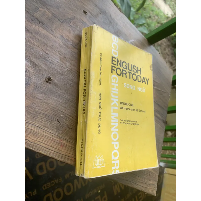 Song ngữ: English for Today, book one  735410