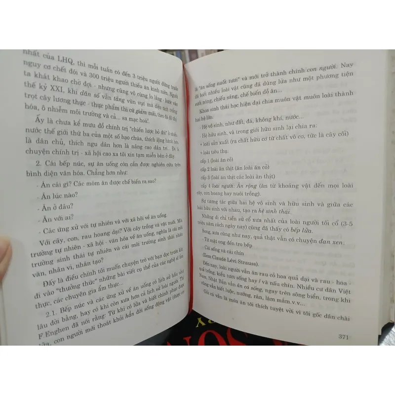 VĂN HÓA VIỆT NAM TÌM TÒI VÀ SUY NGẪM - TRẦN QUỐC VƯỢNG 720819