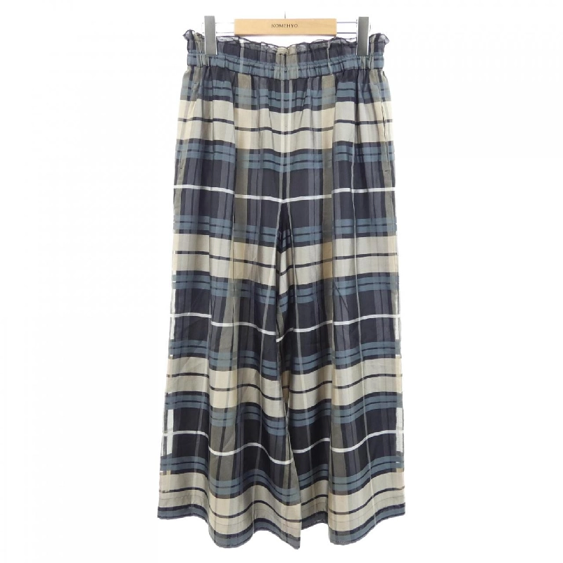 Quần ebure - Hàng hiệu Authentic 819217