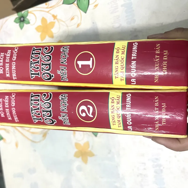 Tam quốc diễn nghĩa bìa cứng 1035347