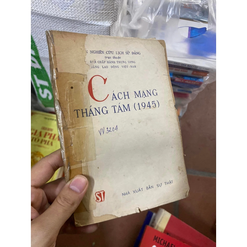 Sách Cách mạng Tháng Tám (1945) 308227