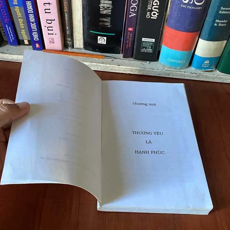 II Tựa sách: Thương Yêu Theo Phương Pháp Bụt Dạy - Thích Nhất Hạnh - Lá Bối 558671