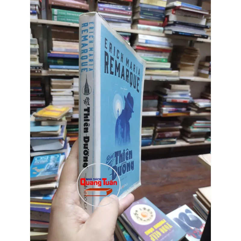 sách: Bóng tối thiên đường - : Erich Maria Remarque (A1) 566918
