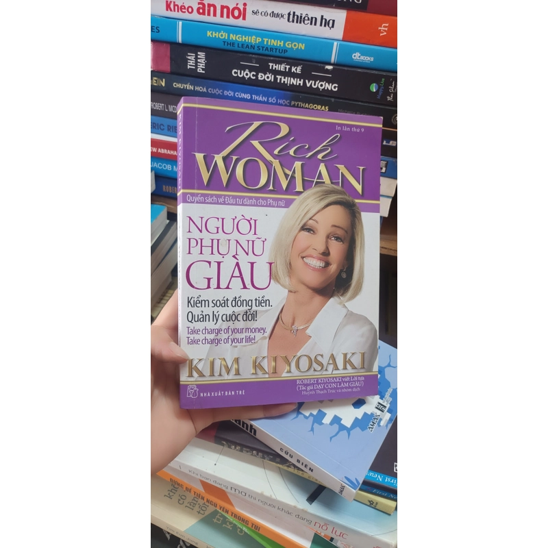 Người Phụ Nữ Giàu- Kim Kiyosaki 519706