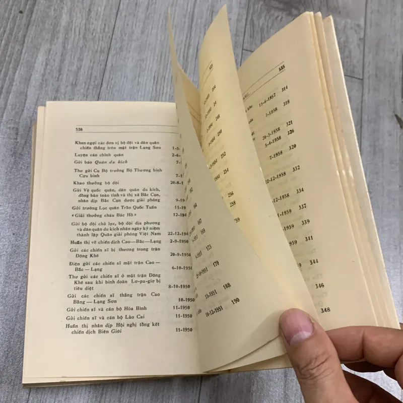 Hồ chí minh với lực lượng vũ trang nhân dân 1975. 10a3 1025779