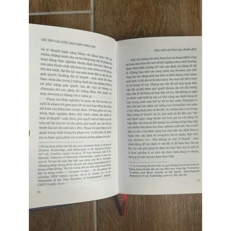 Cấu Trúc Các Cuộc Cách Mạng Khoa Học - Thomas S. Kuhn (bìa cứng, NXB Tri Thức, bản 2008) 731613