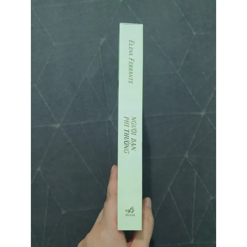 "Người bạn phi thường" (new) - Elena Ferrante (Nhã Nam) 752924