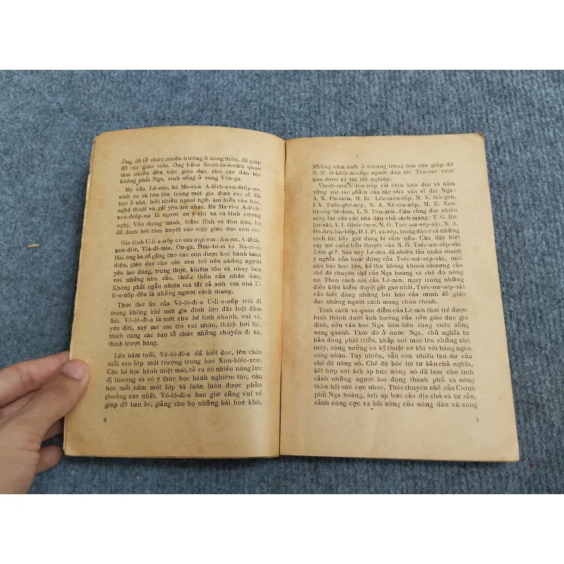 V.I.LÊ - NIN TIỂU SỬ VẮN TẮT 689597