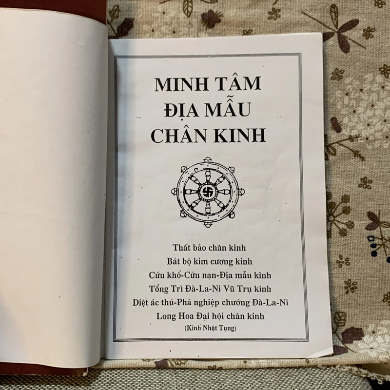 Sách - Kinh Chú Thường Tụng, cũ, tặng Minh Tâm Địa Mẫu Chân Kinh 279380