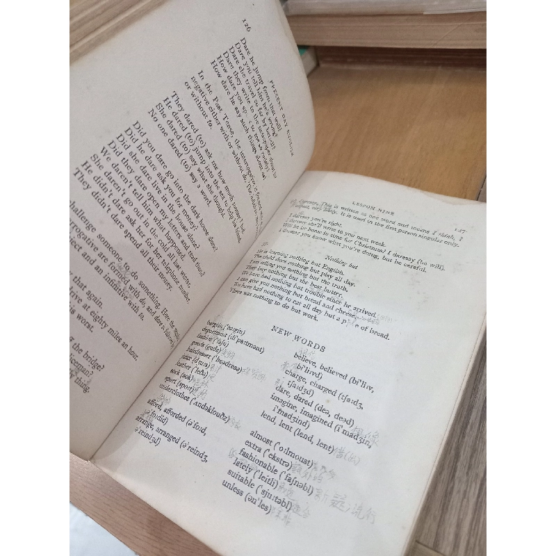 Present day English for foreign students - E. Frank Candlin 933396