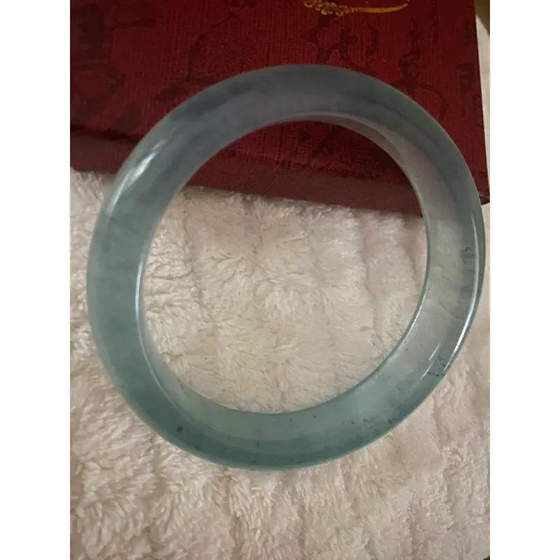Vòng tay đá màu xanh băng 591301