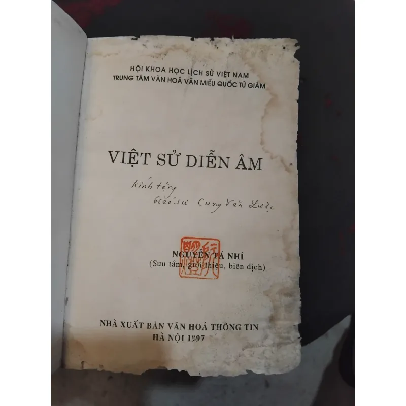 Việt sử diễn âm 1020456
