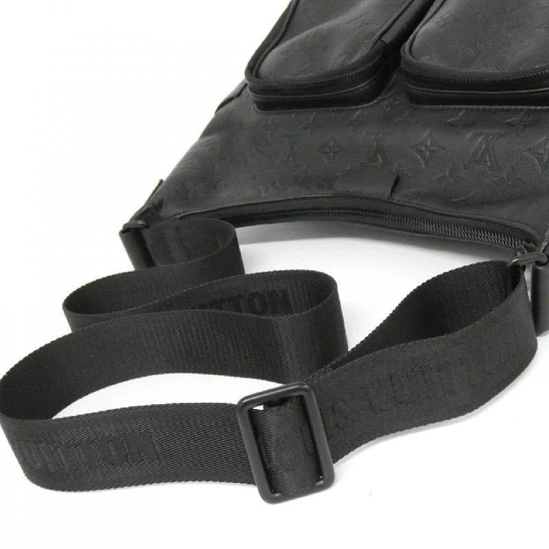 Túi xách vai Louis Vuitton Monogram Shadow Hobo Cargo M14778 610074