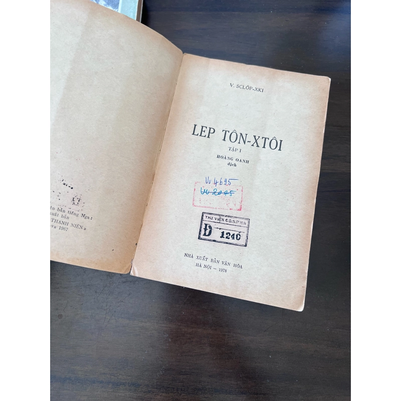 Lép Tônxtôi (trọn bộ 2 tập- xb 1978) 532032