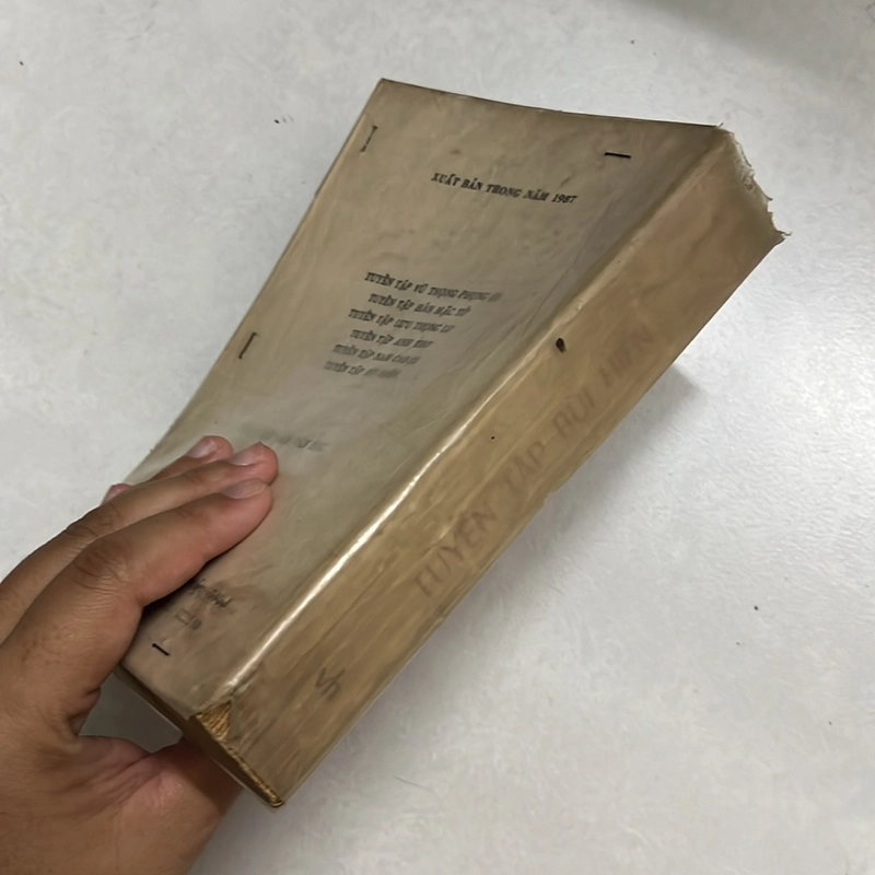 Tuyển tập Bùi Hiển - 1987s 522723