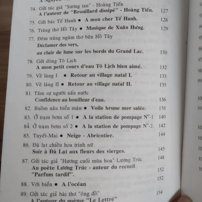 tập thơ song ngữ Việt - Pháp có tiêu đề "Cánh thời gian" (tựa tiếng Pháp: AILES DU TEMPS) 958380