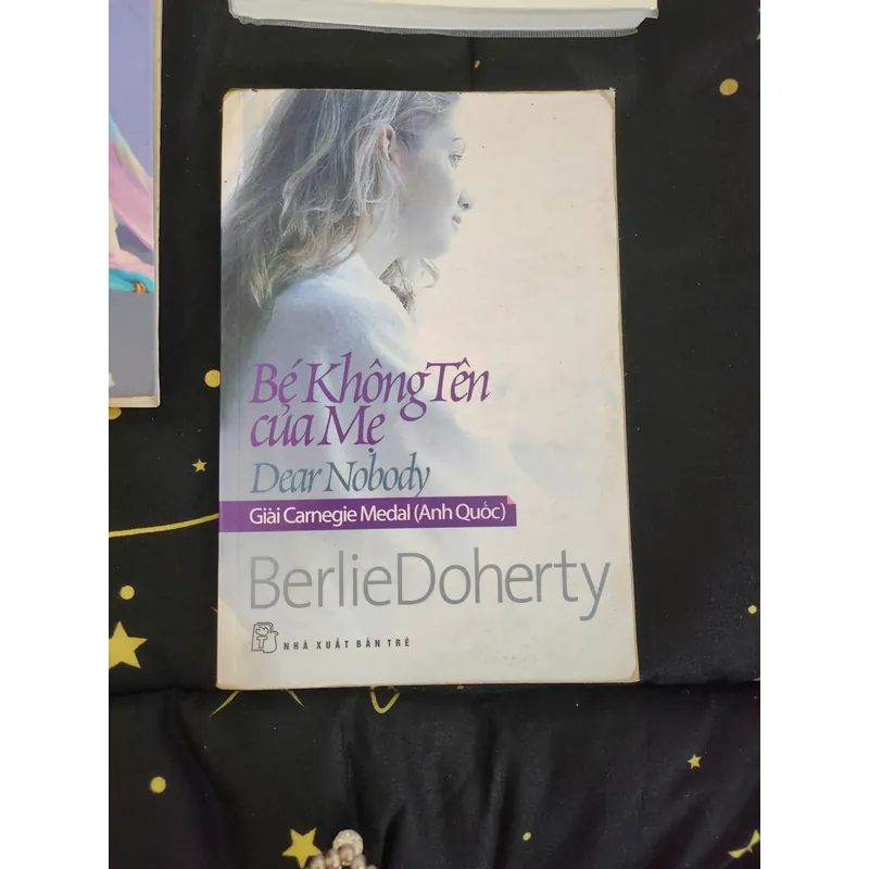BÉ KHÔNG TÊN CỦA MẸ - Berlie Doherty 543092