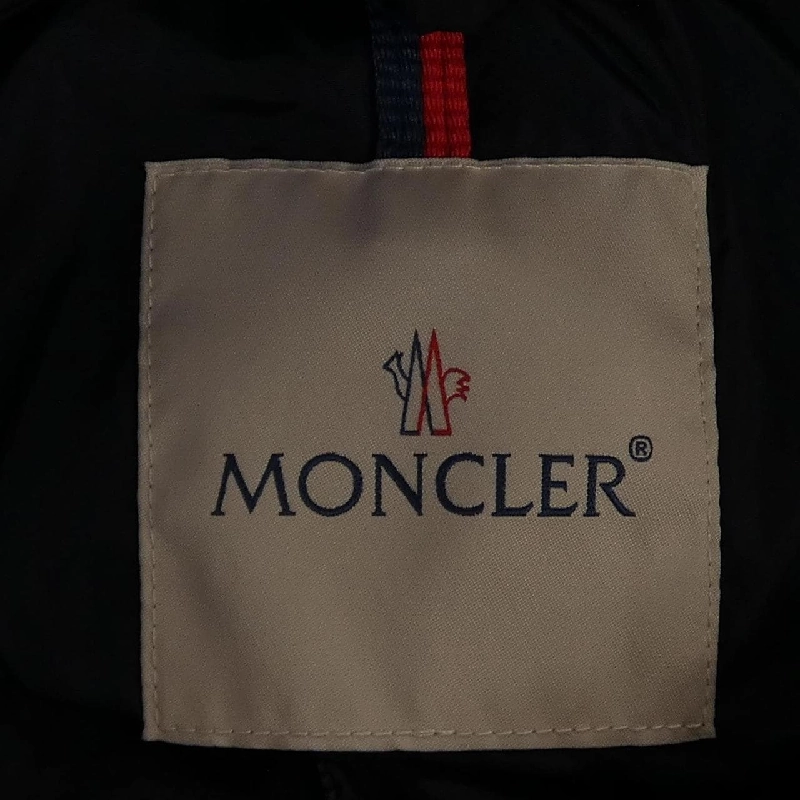 Moncler MONCLER 10934615005 LOTY Áo khoác 630466