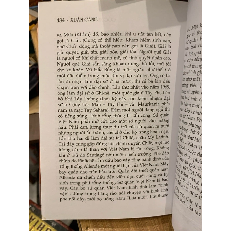 Góc nhìn bát quái -Xuân Giang 757130