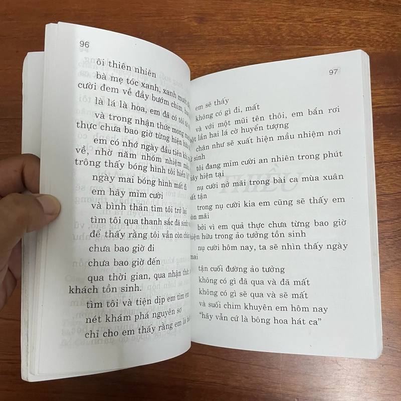 II Tựa sách: Tố - Thiền Sư Nhất Hạnh 469916